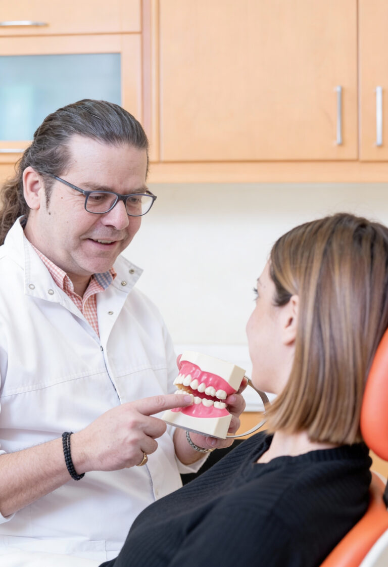 meet Dr George Vardakis